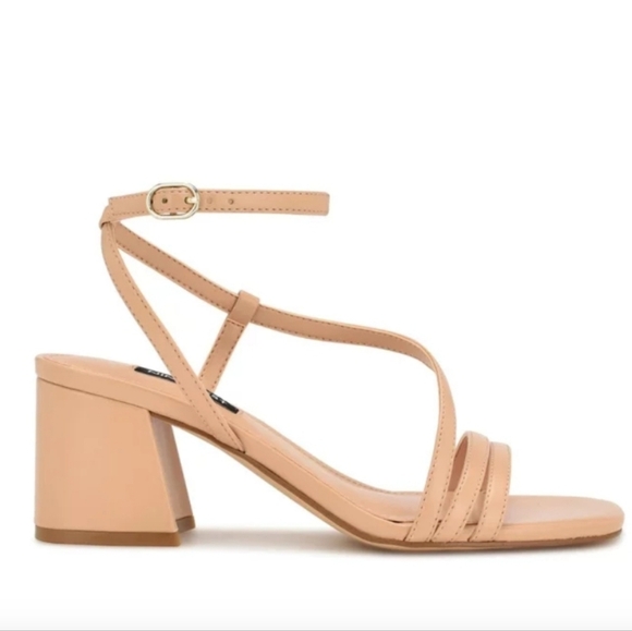 Nine West Beige Tan Strappy Sandals Wide Heel Size 8 - Picture 9 of 9